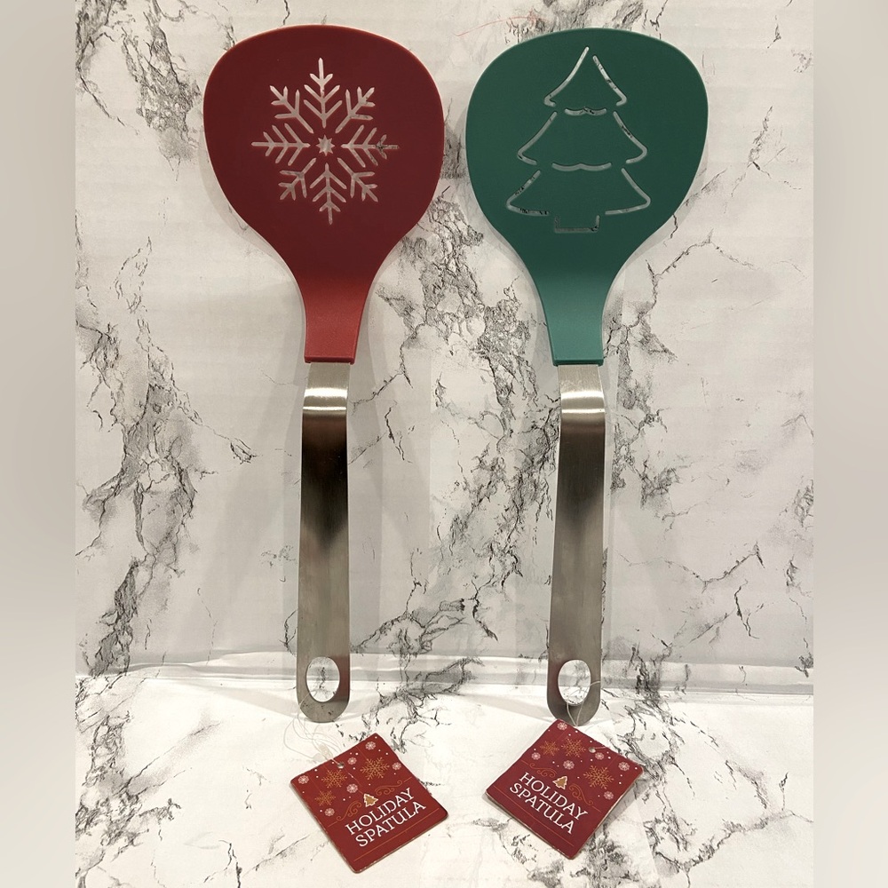 *NEW* Christmas Snowflake & Christmas Tree Shaped Silicone Flexible Spatula